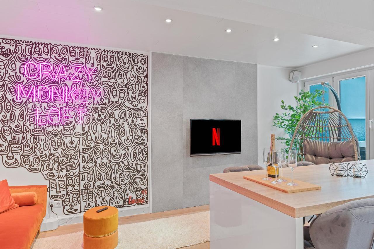 シュトゥットガルトDas Crazy Monkey Loft Mit 100Qm & Summerloungeアパートメント エクステリア 写真
